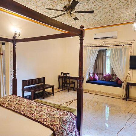 The Amargarh Hotel Udaipur Buitenkant foto
