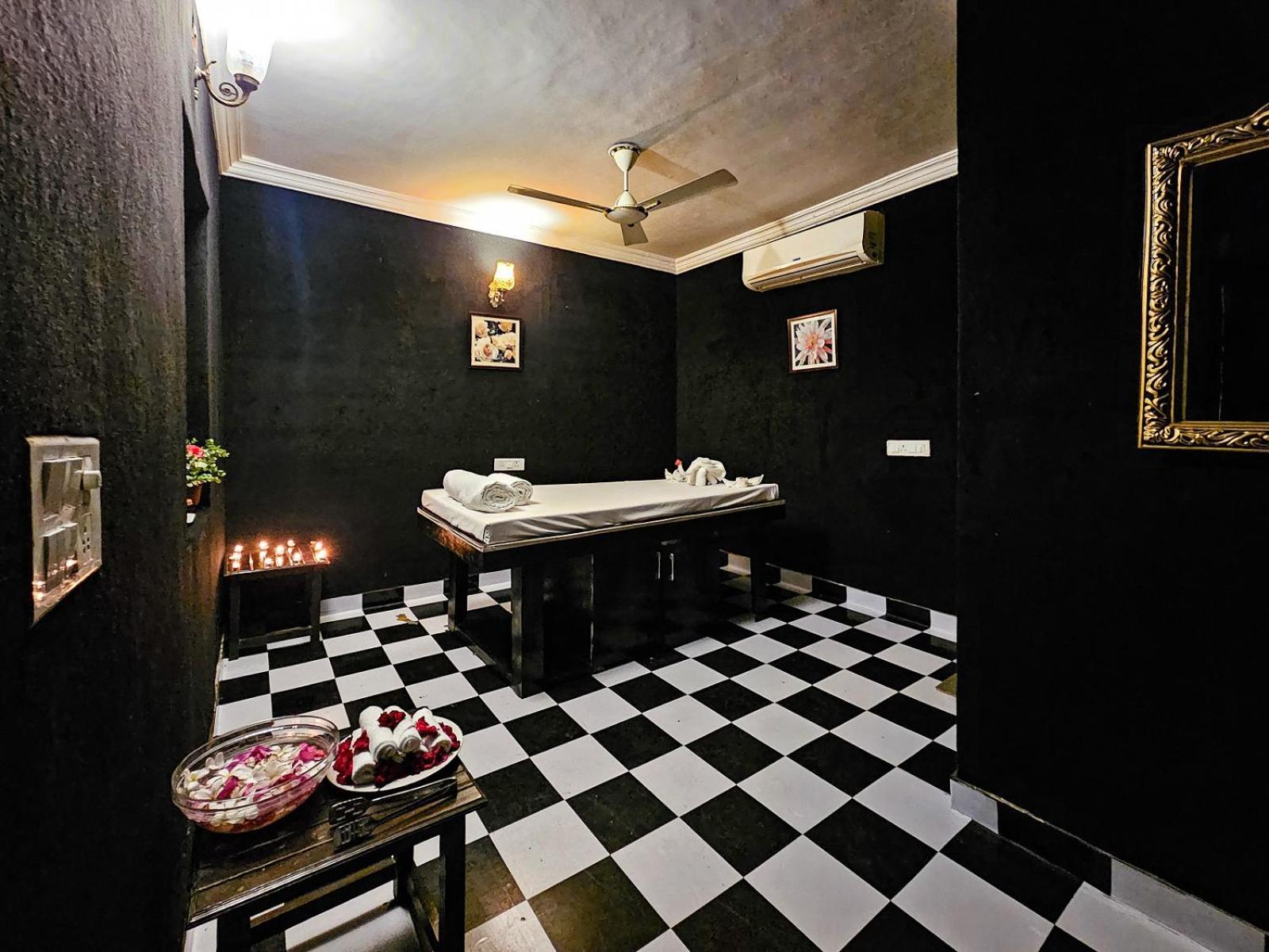 The Amargarh Hotel Udaipur Buitenkant foto