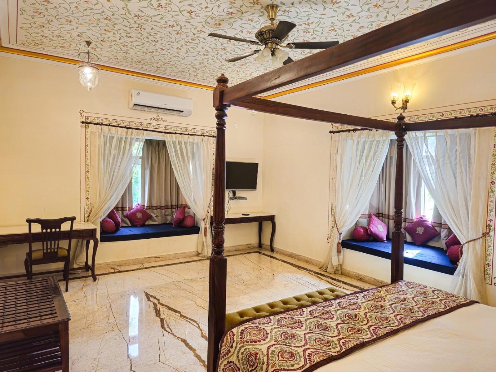 The Amargarh Hotel Udaipur Buitenkant foto