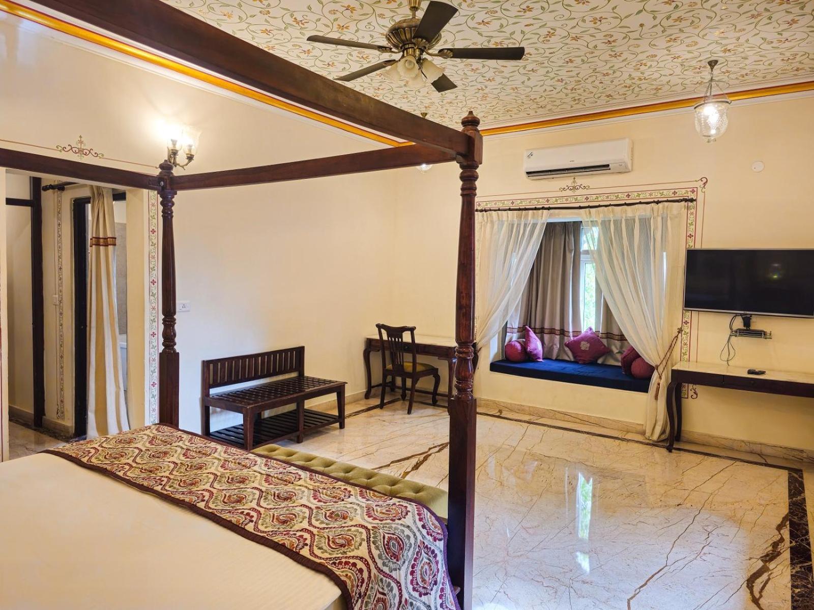 The Amargarh Hotel Udaipur Buitenkant foto