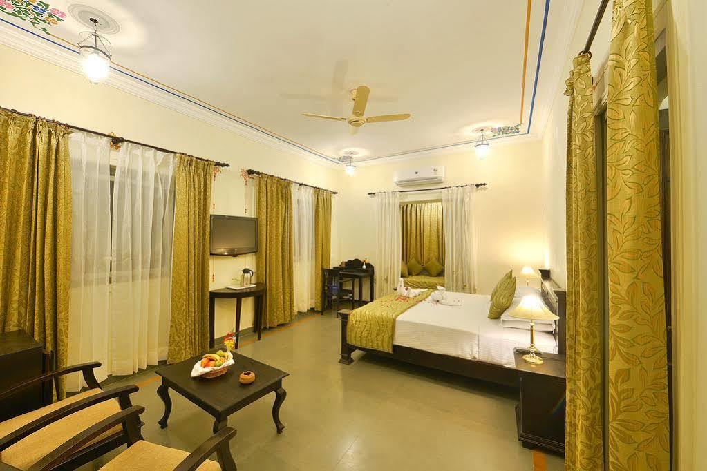 The Amargarh Hotel Udaipur Buitenkant foto