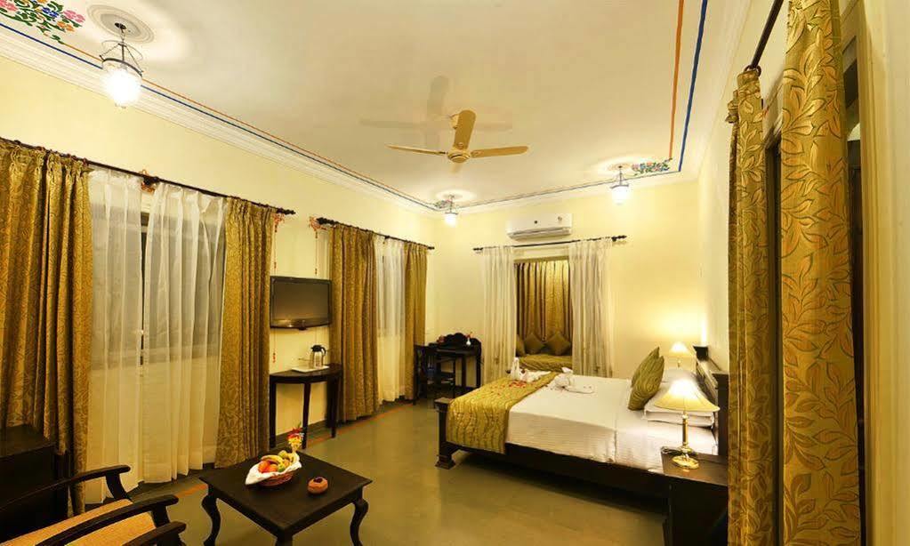 The Amargarh Hotel Udaipur Buitenkant foto
